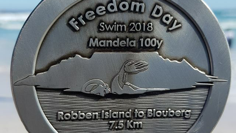 More than hundred swim from Robben Island to Cape Town in Freedom